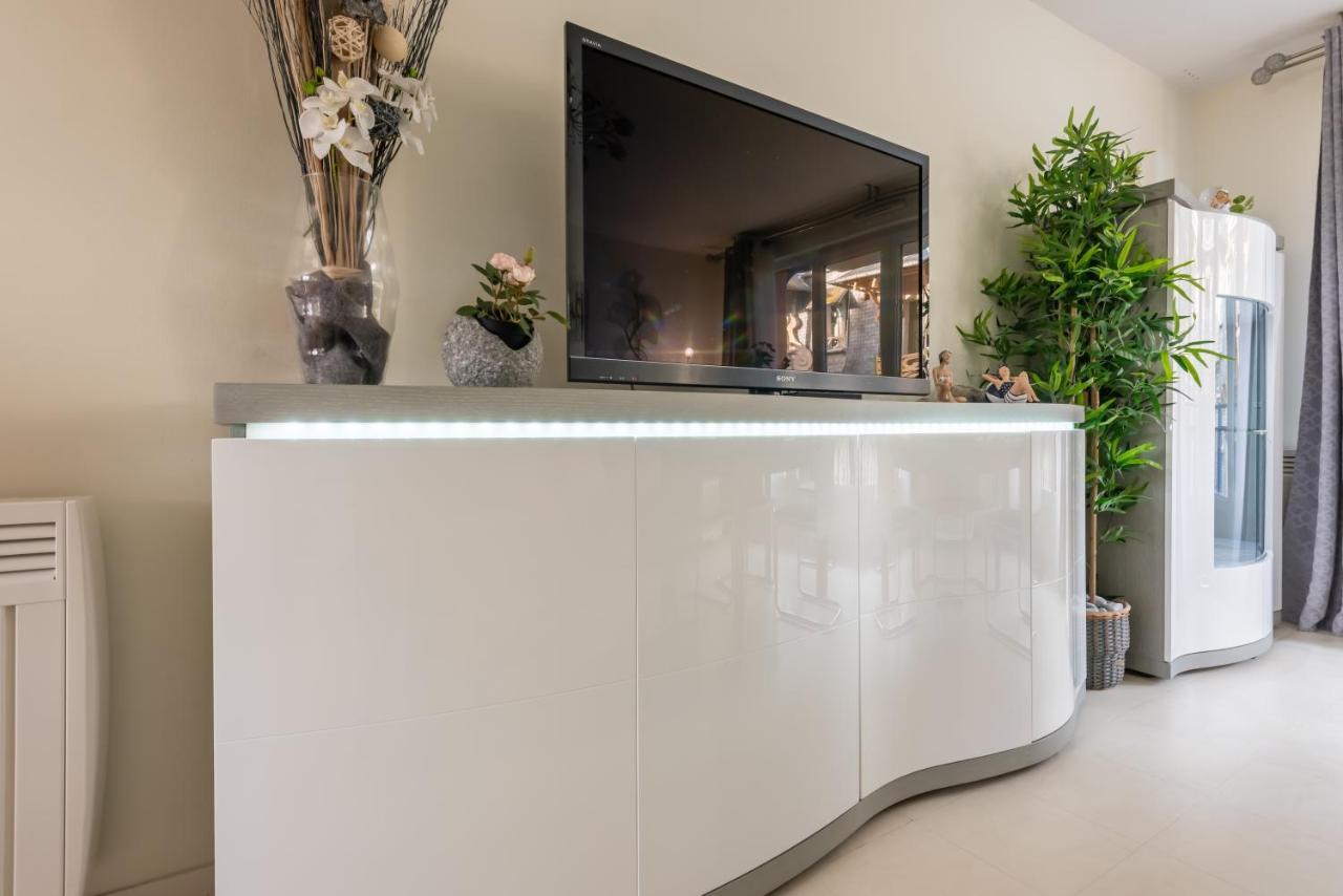 Swan - Appartement Avec Balcon Proche Plage 梅尔·莱斯·拜恩斯 外观 照片